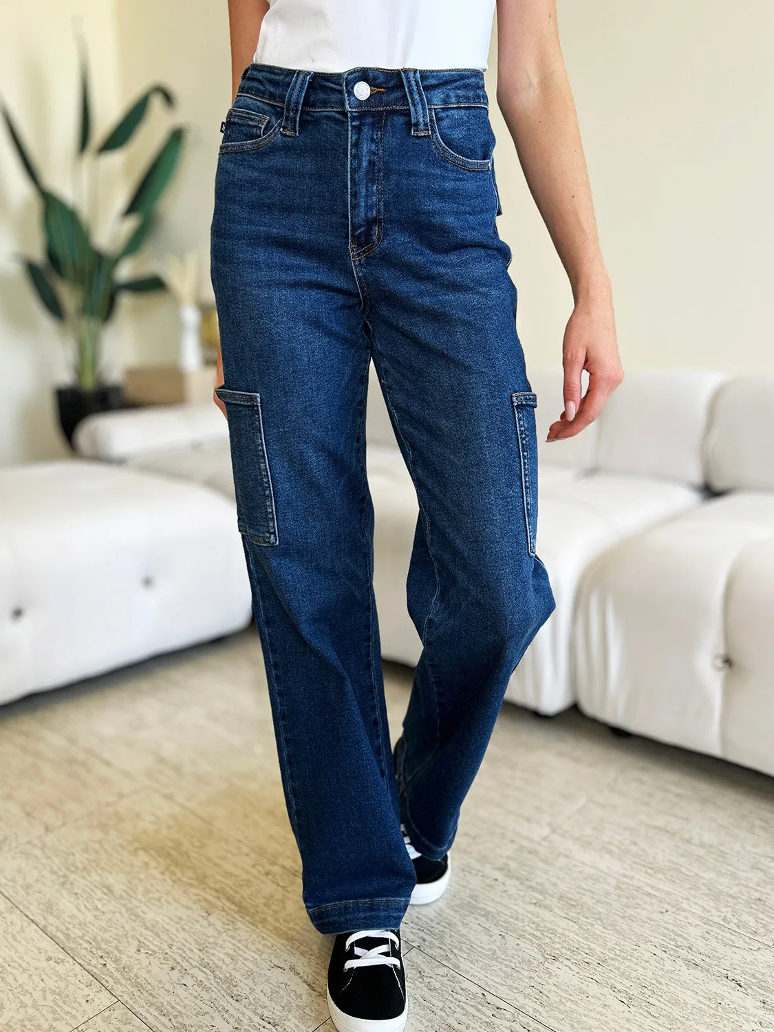 Judy Blue High Waist Straight Cargo Jeans in Dark Blue