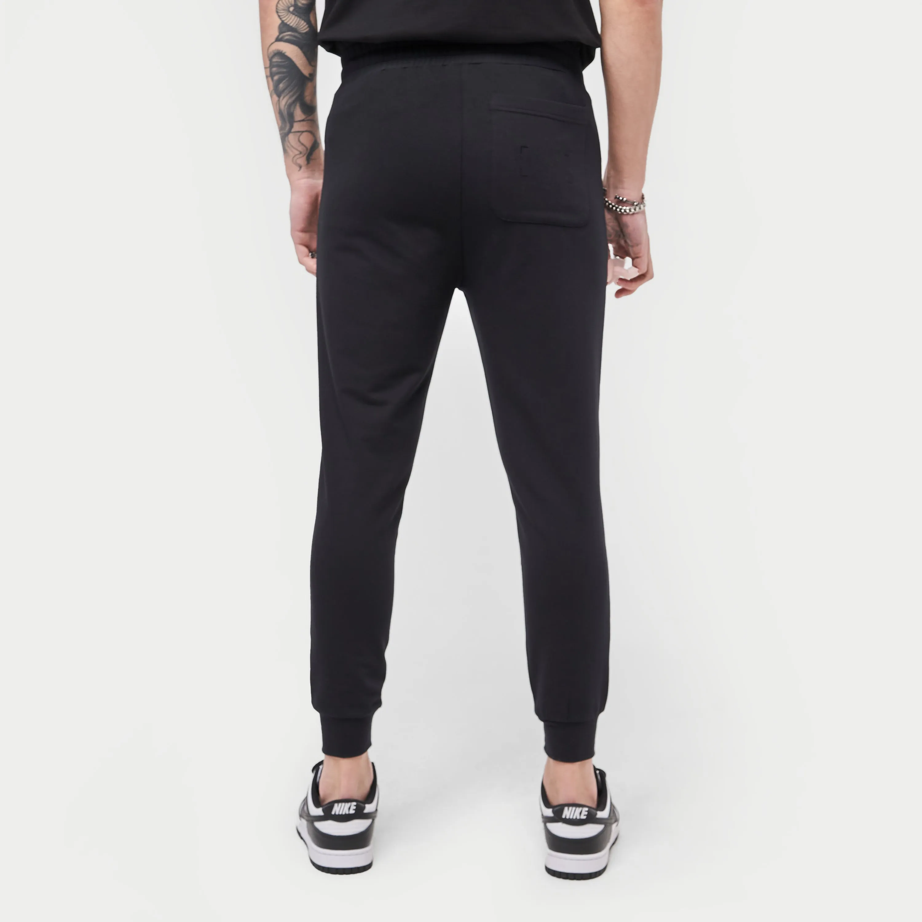 Mens Focus Tapered Sweatpant - Black