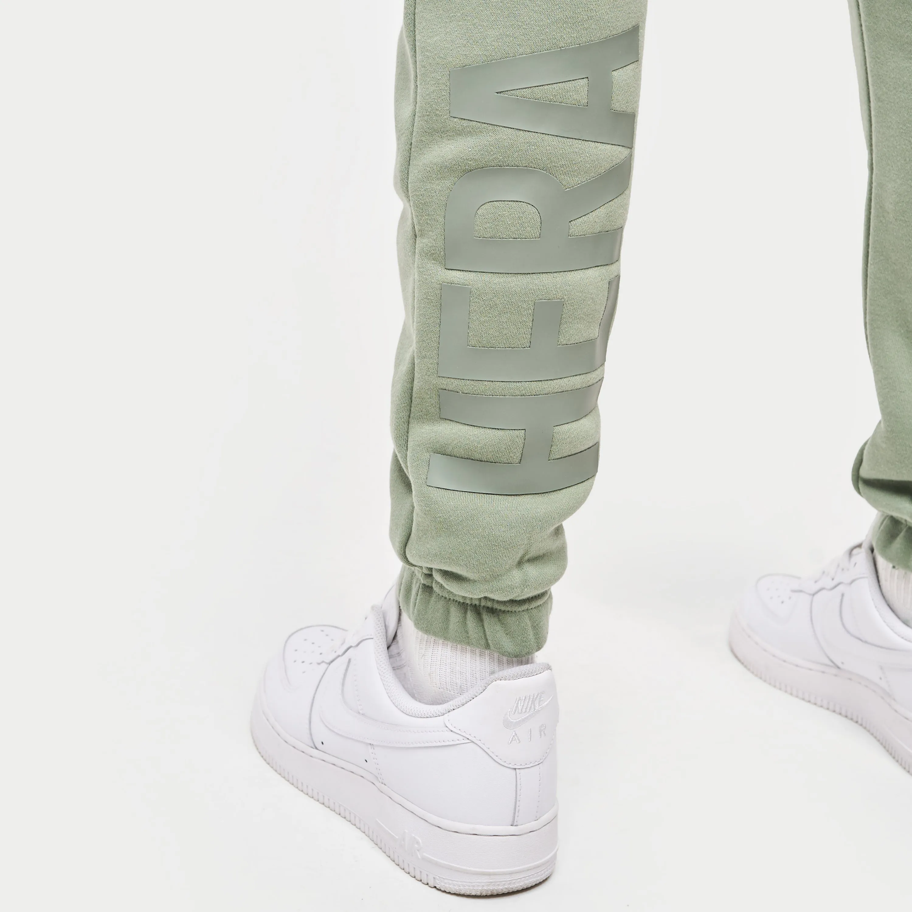 Mens Label Sweatpant - Hedge Green