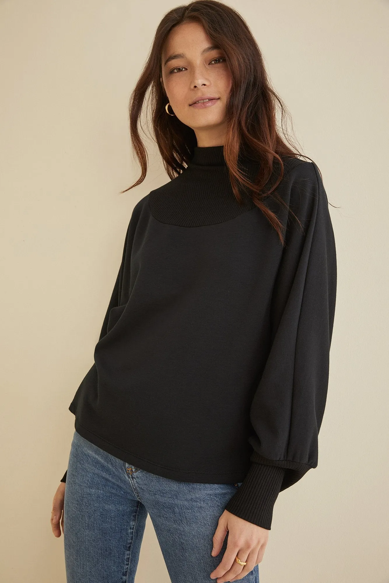 Nadav Sweatshirt