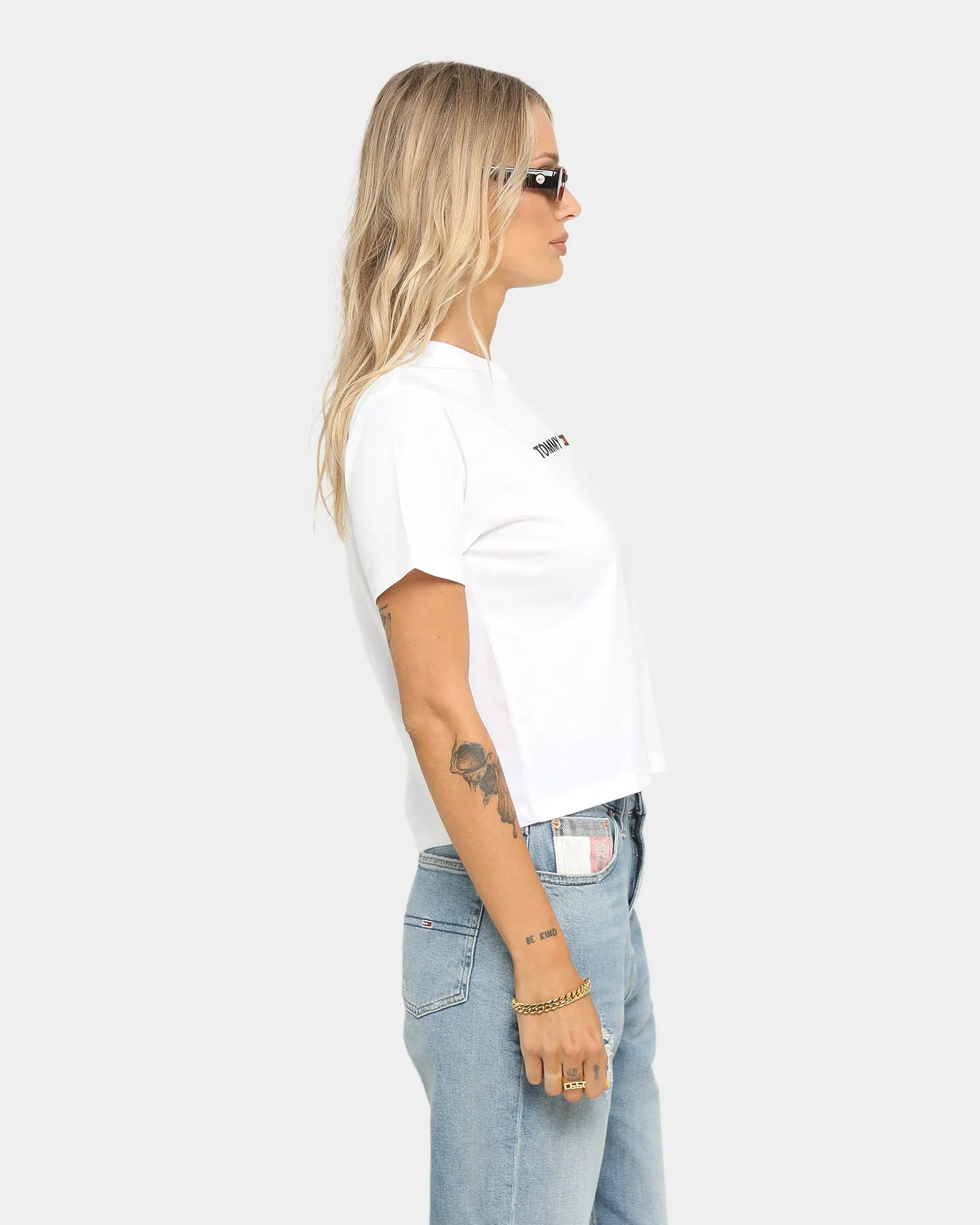 Tommy Jeans Women's TJW Modern Linear Logo T-Shirt White